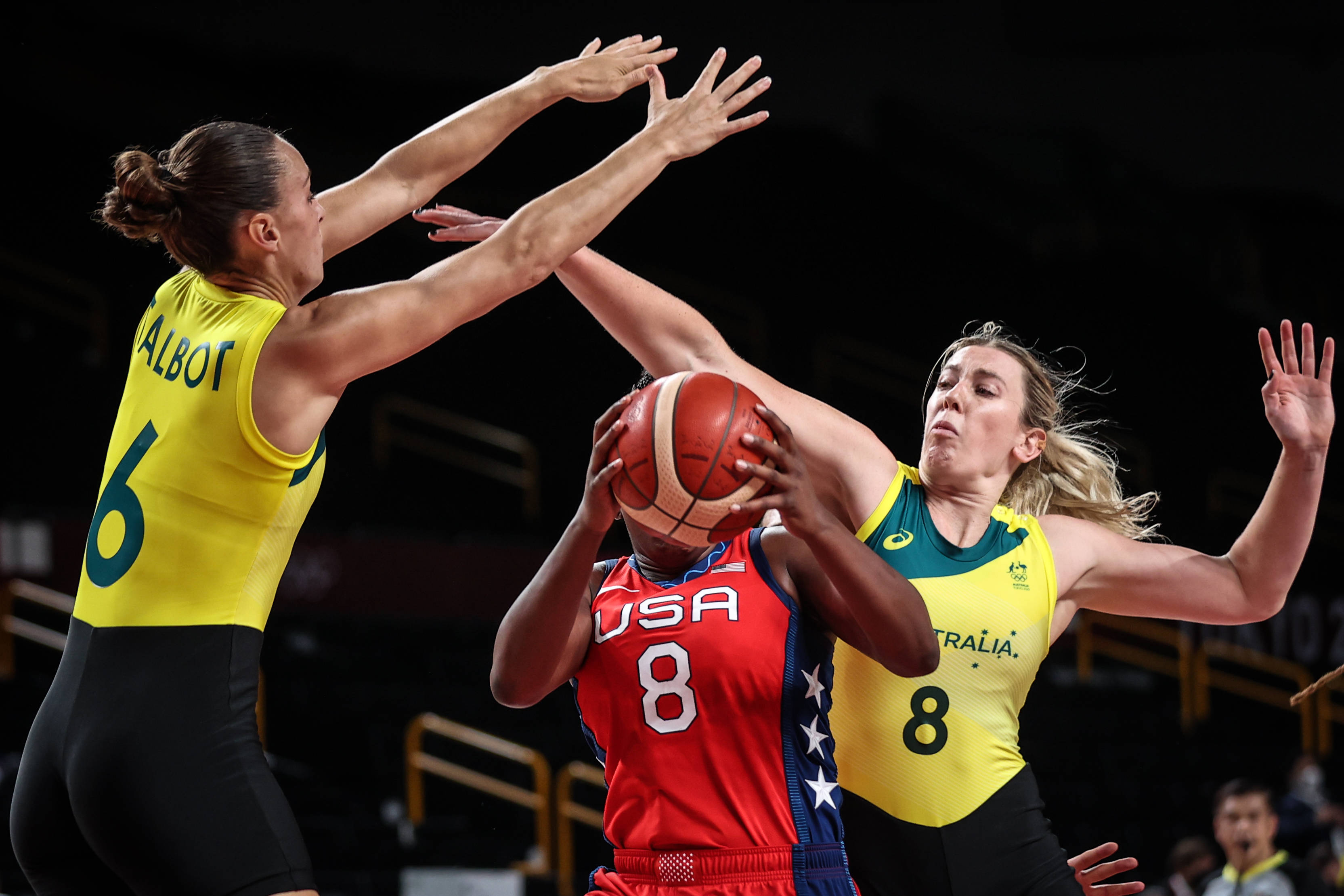 包含Ning重要时刻晋级下一阶段，美国队带队取胜！热度持续攀升的词条